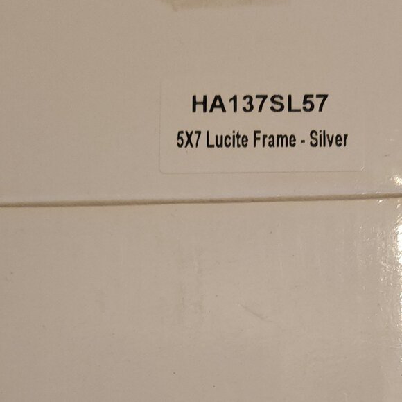 New Tizo Design 5x7 Silver Block Lucite Acrylic Picture Frame - Picture 7 of 7